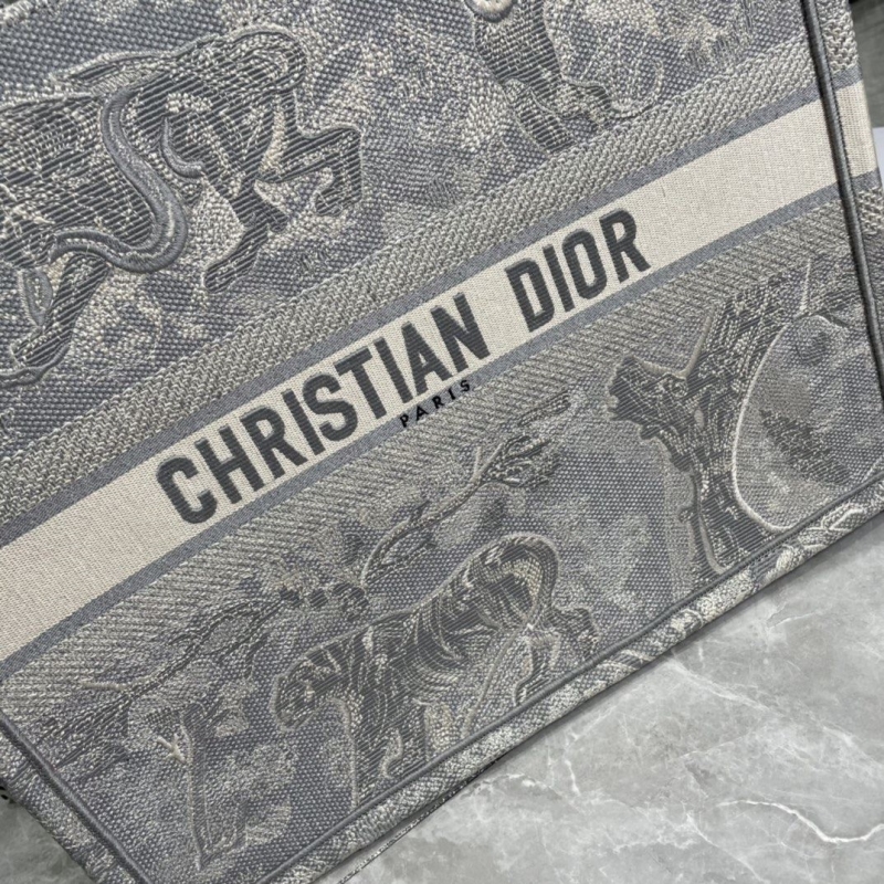 Dior Shopping Bags